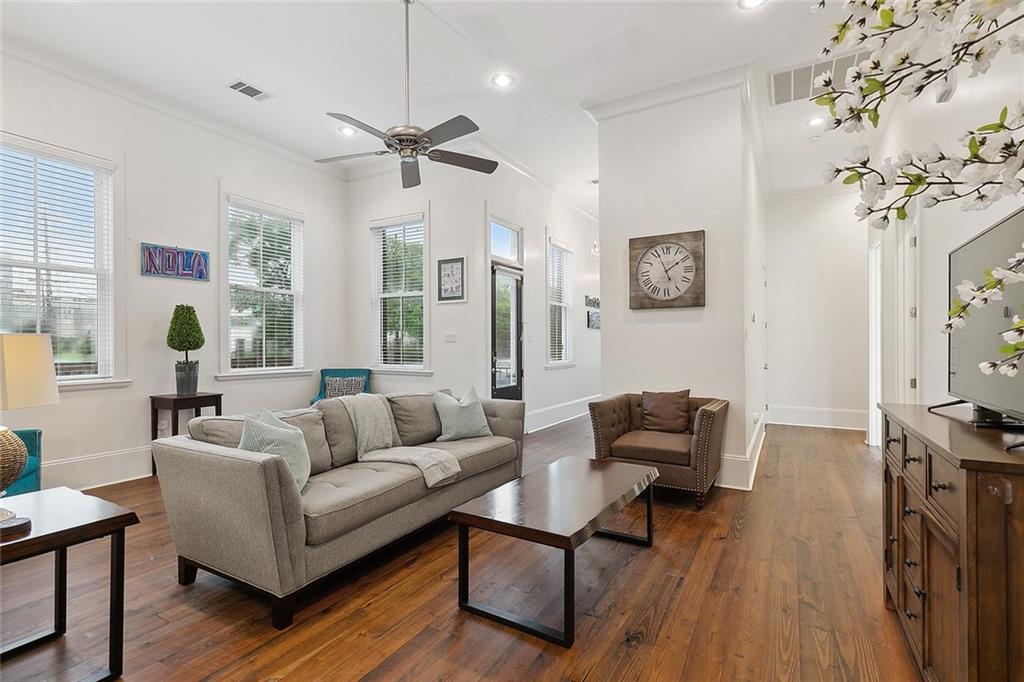 Spectacular single family home